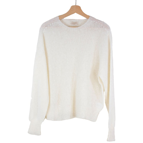 ecru_white_cream_long-sleeve_alpaca_wool_loose-knit-crew-neck_sweater_front_1