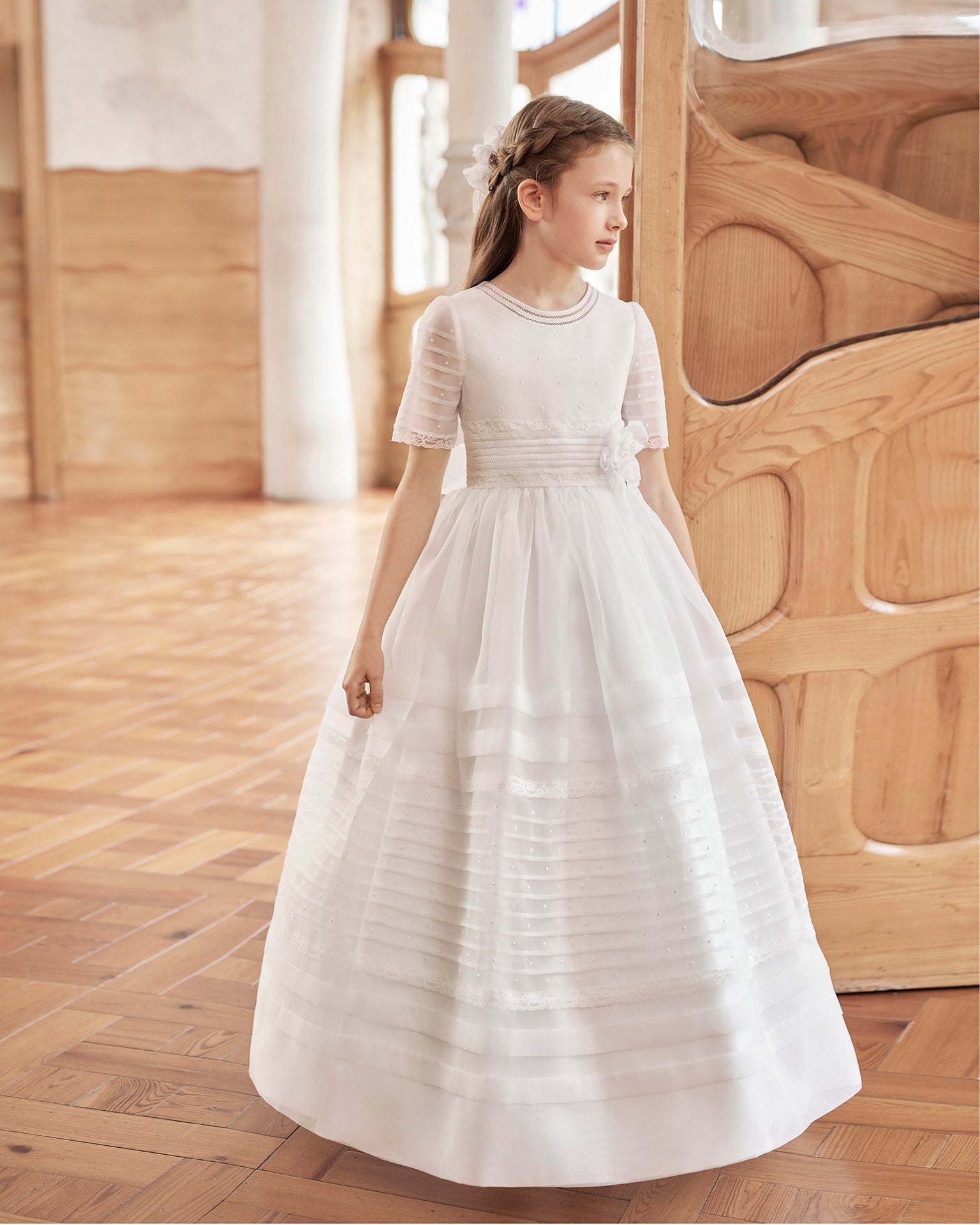 Size 9 Rosa Clara Organza Classic Spanish White Communion – Sparkly Gowns