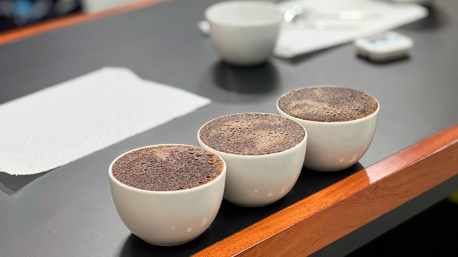 Cómo Los Diferentes Materiales Afectan el Sabor de tu Café