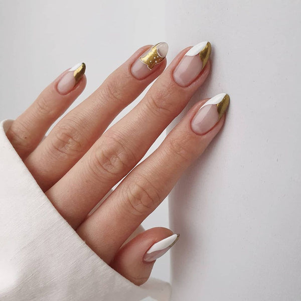 minimalist look nails