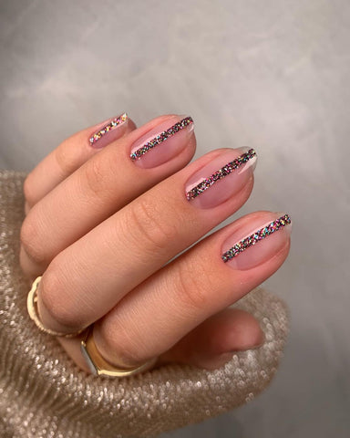 Simple Glitter Short Almond Nails