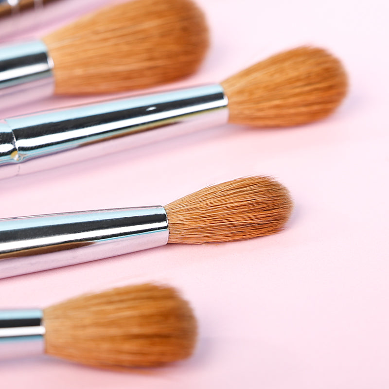 Nail Brush Care: How to Clean Acrylic Nail Brushes | VBP