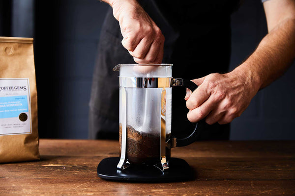 How to prepare a coffee in a cafetiere