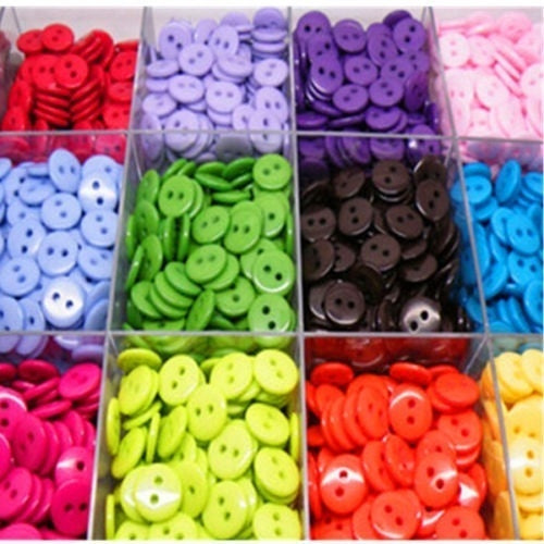 

100Pcs Colorful Acrylic Sewing Buttons (15 mm / multicolor)