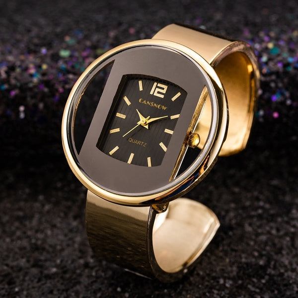 

Modern Bangle Bracelet Watch (gold & white)