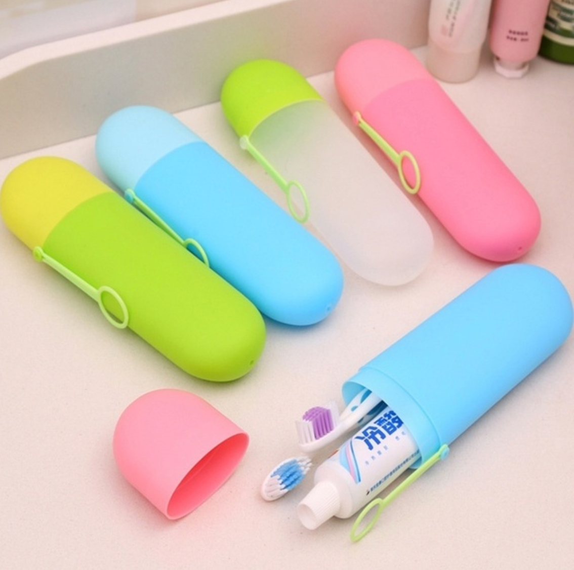 

Portable Toothbrush Holder (Pink)