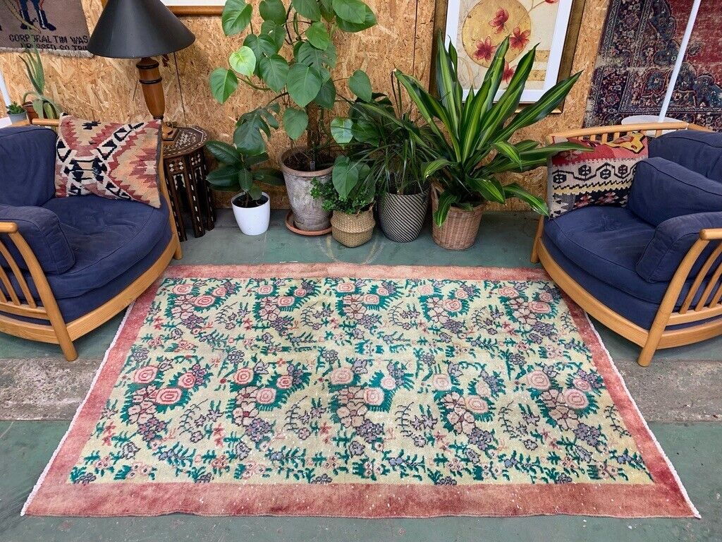 Vintage Turkish Rug 185x122 cm shabby Distressed carpet Medium