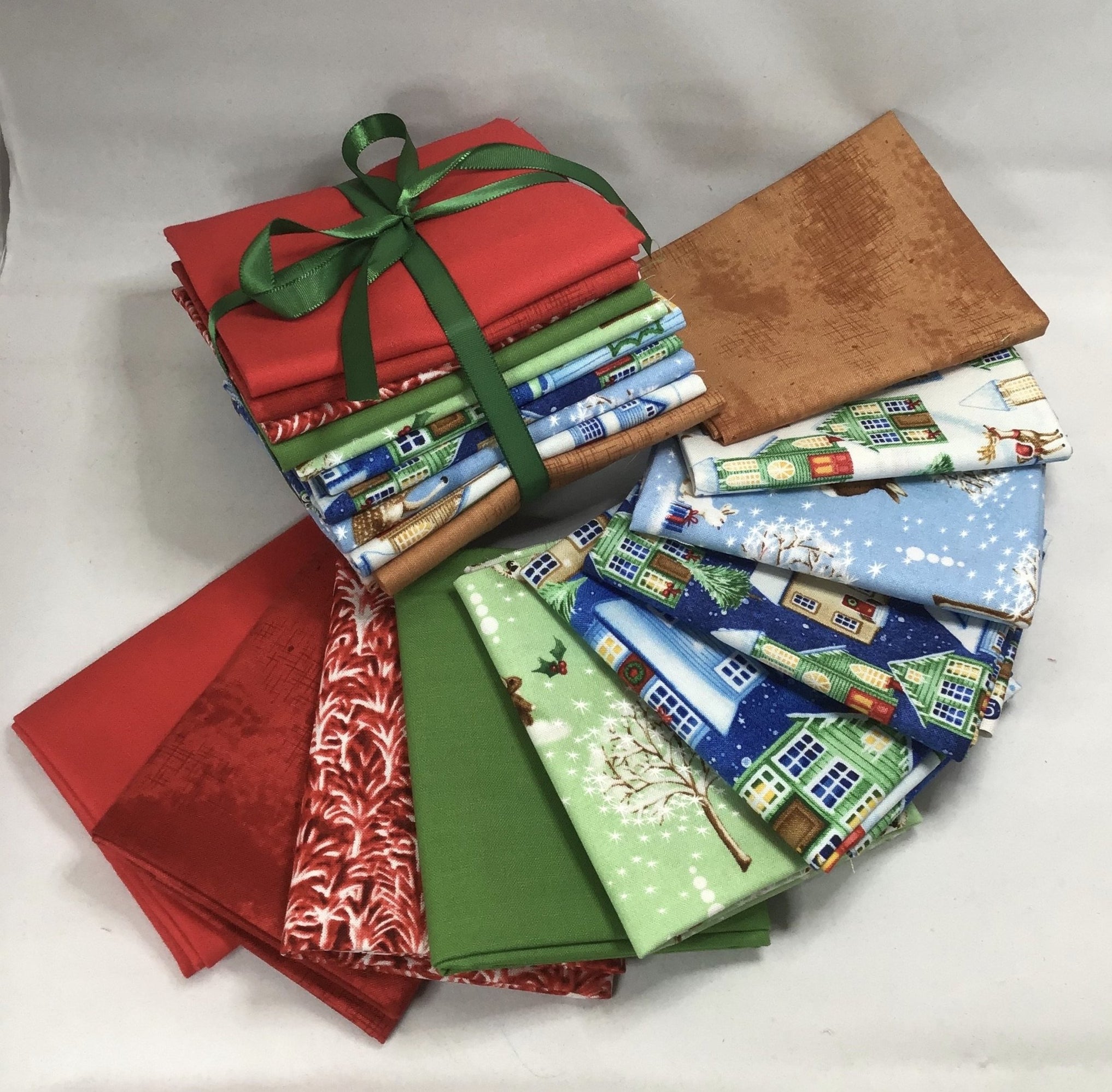 Download Christmas Village - PB Textiles - PROMO Fat Quarter Bundle ...