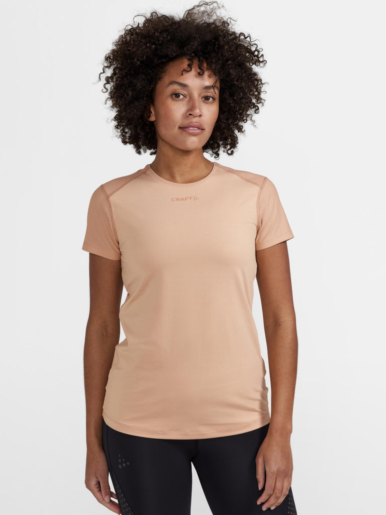 WOMENS ADV ESSENCE SS SLIM TEE