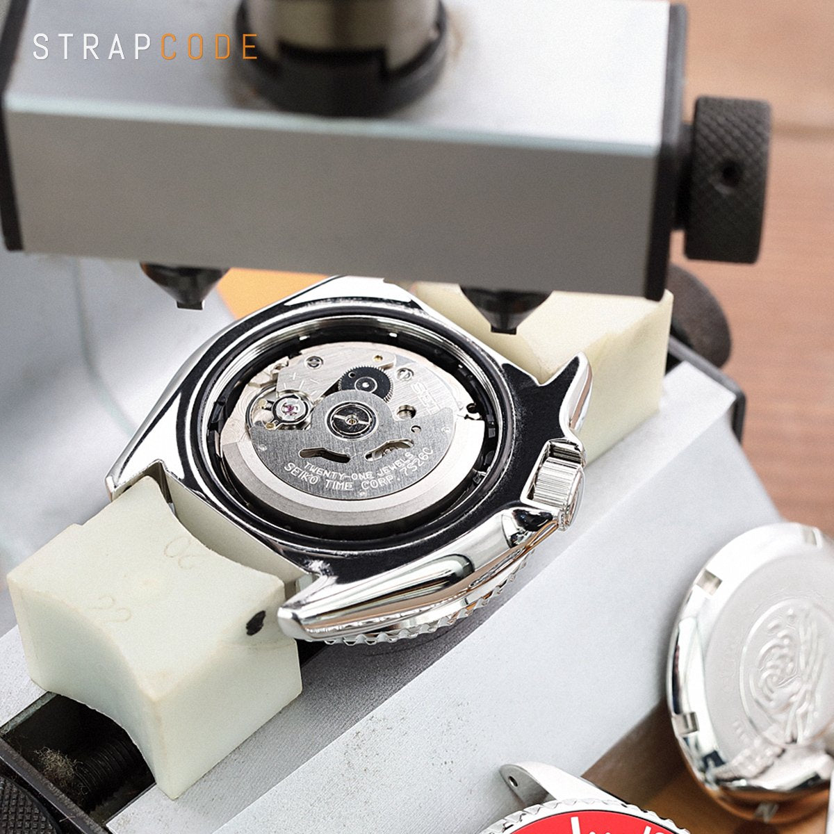 Seiko mechanical movements - Seiko caliber 7S26 Review | Strapcode