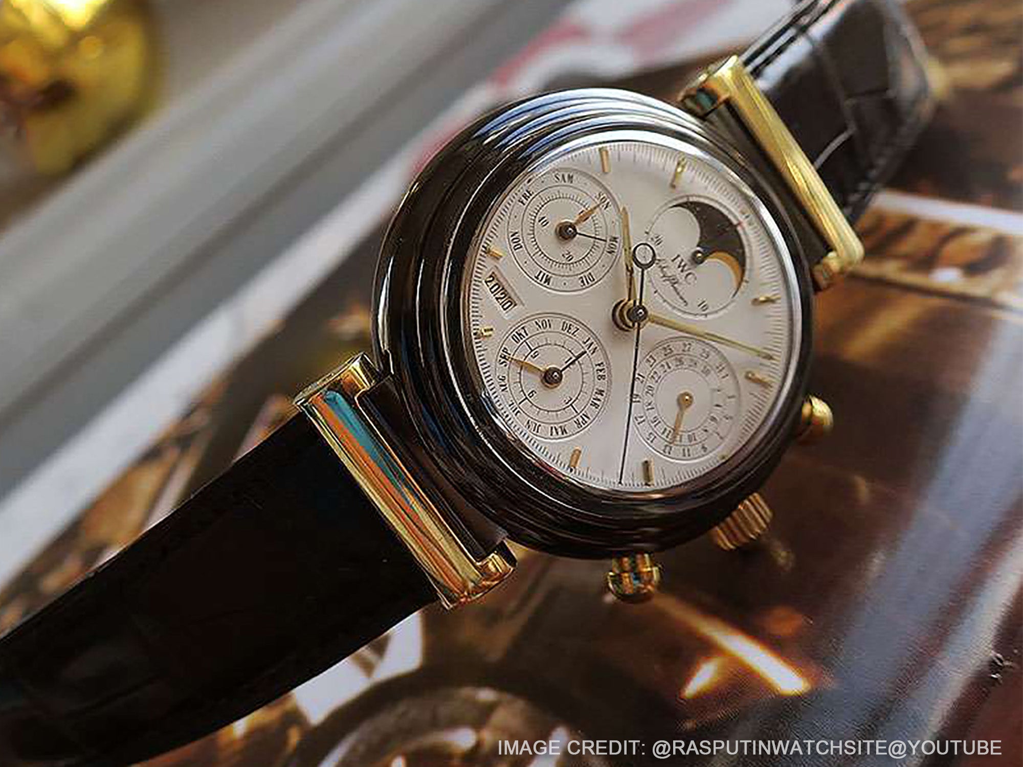 This rare IWC Da Vinci Perpetual has a case of yellow gold and ceramic