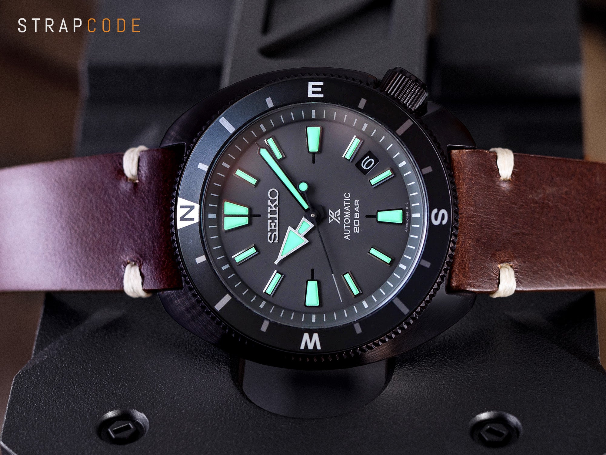 A Bit Of Lume, Green & Black - The Seiko Night Vision Limited Edition–  Strapcode