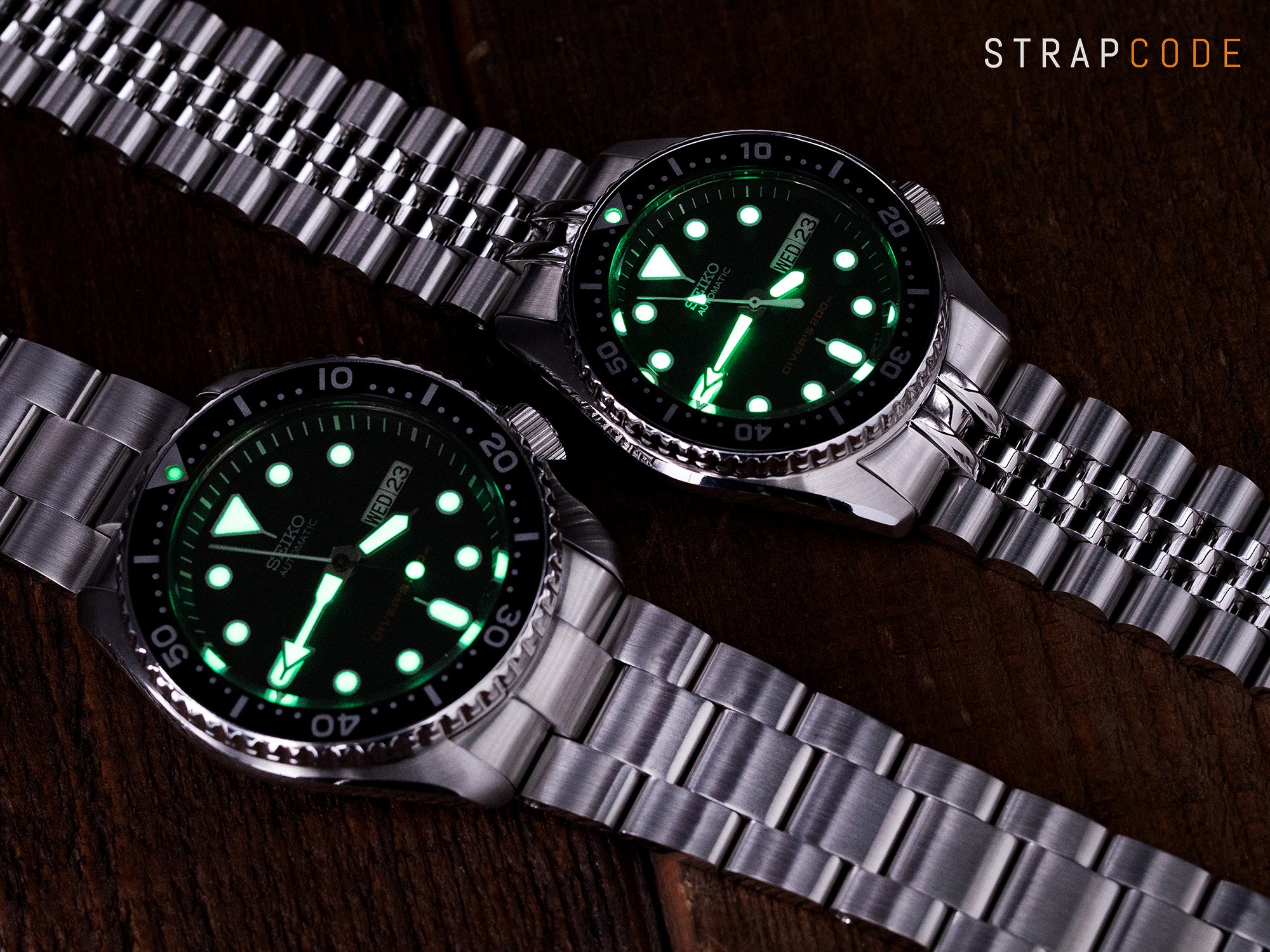 Impressive LumiBrite (or Lumi Brite) glow of SKX007 and SKX013 in darkness by Strapcode watch bands