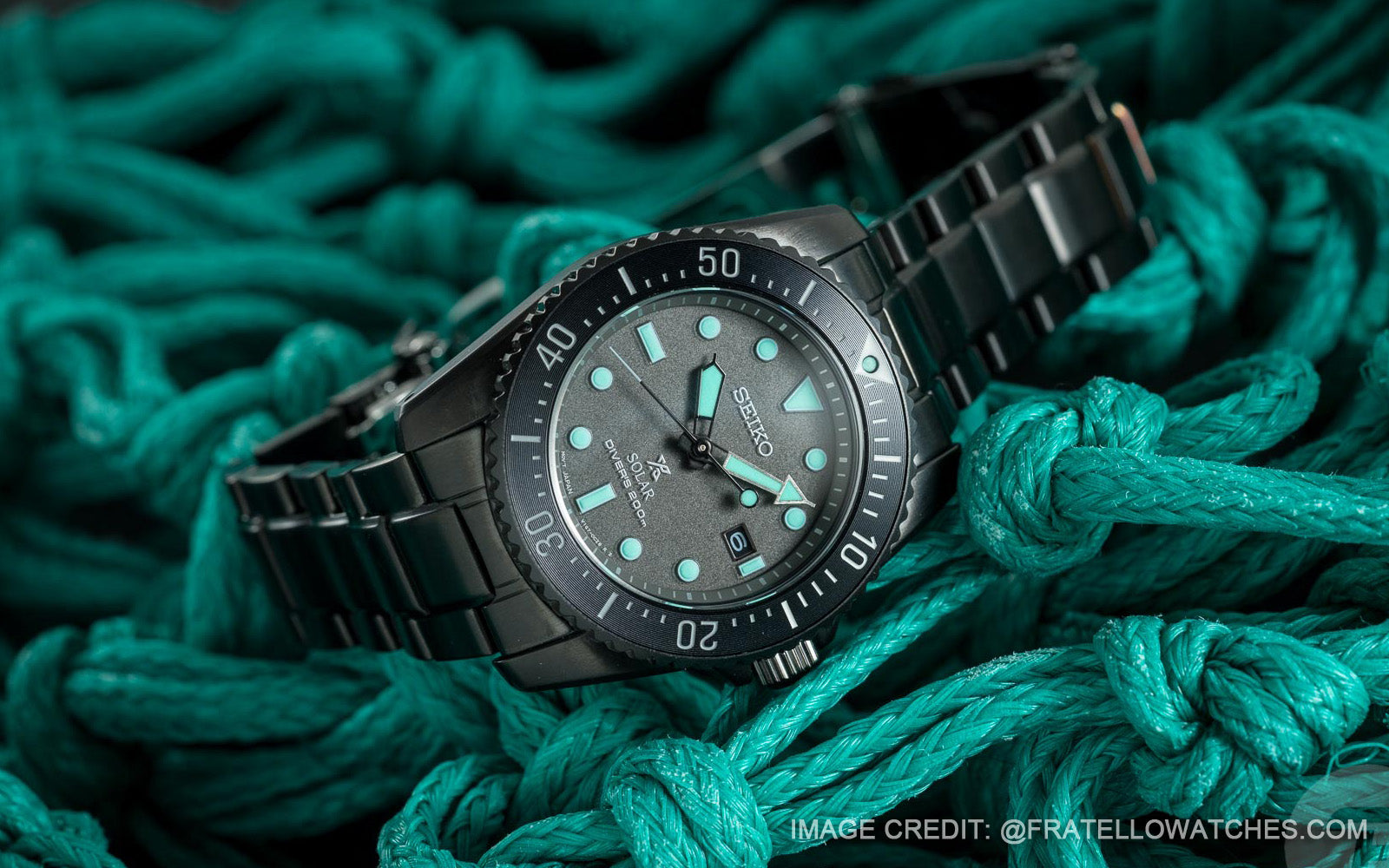 A Bit Of Lume, Green & Black - The Seiko Night Vision Limited Edition–  Strapcode