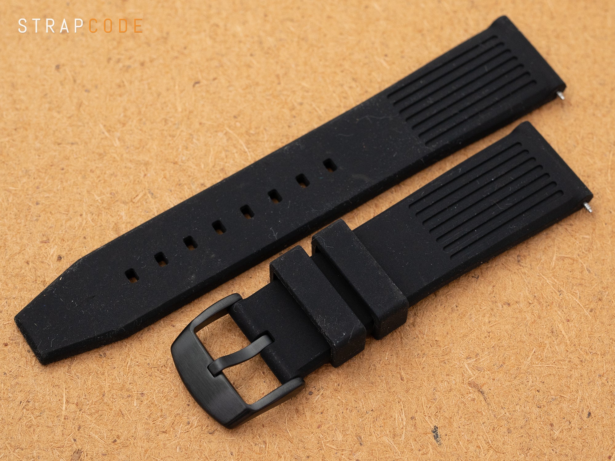 Which rubber watch band is the best by Strapcode -  Although silicone can withstand high temperatures, making it suitable for cooking utensils, its dust-attracting nature is a drawback that most silicone straps address with an anti-dust treatment