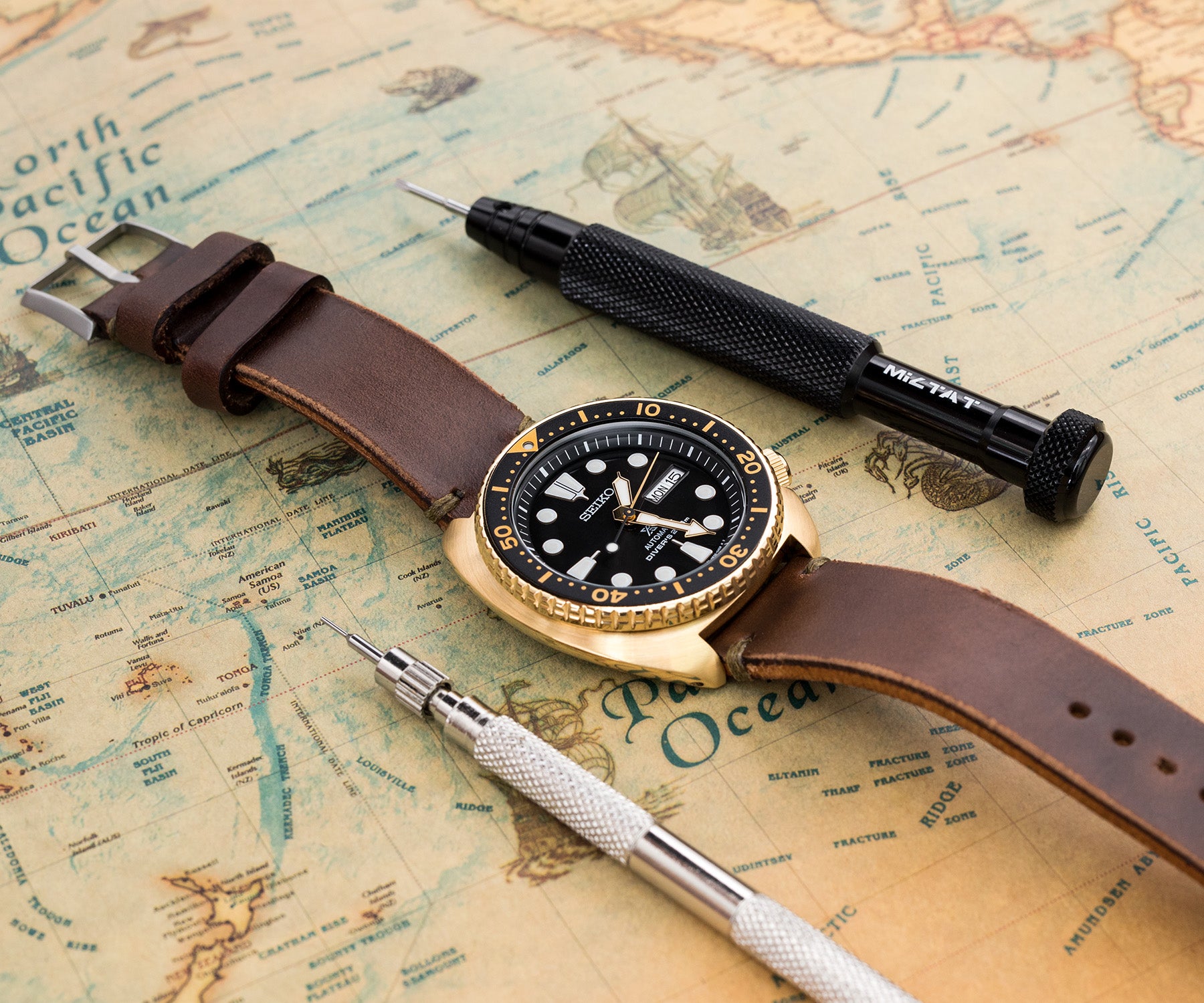 Horween Chromexcel watchstrap, Seiko SRPC44 Gold Turtle