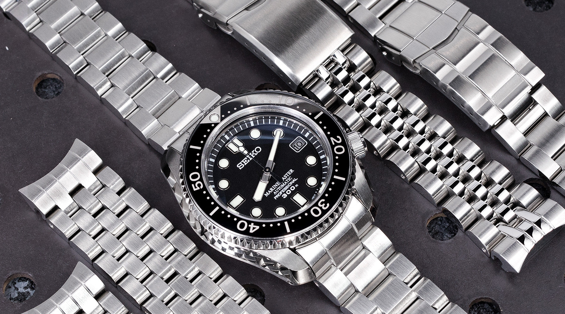The Watchesgazine, Seiko MarineMaster 300m | Image Gallery | Strapcode