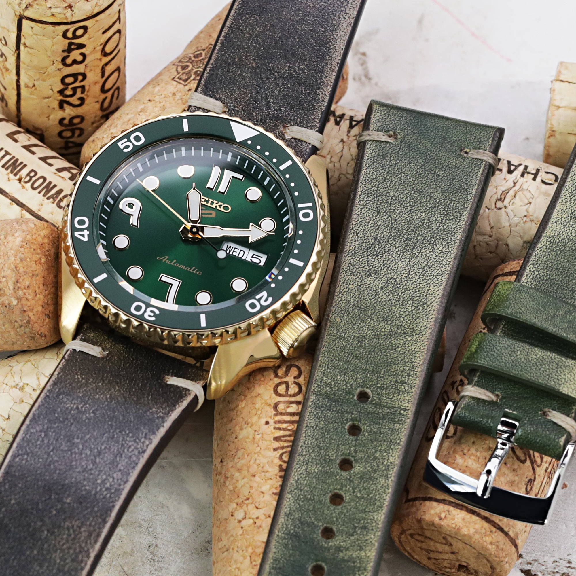 Seiko 5 Automatic Gold SRPF90K1 a less-is-more numbered dial and brushed green and brown leather watch straps