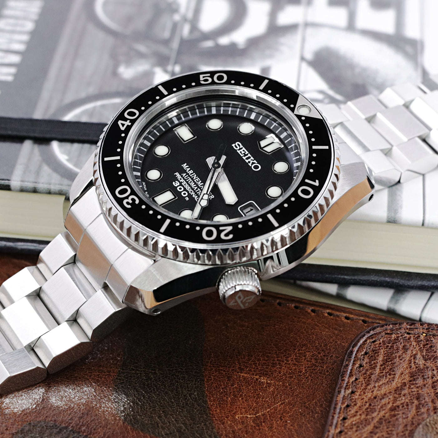 The Watchesgazine, Seiko MarineMaster 300m | Image Gallery | Strapcode