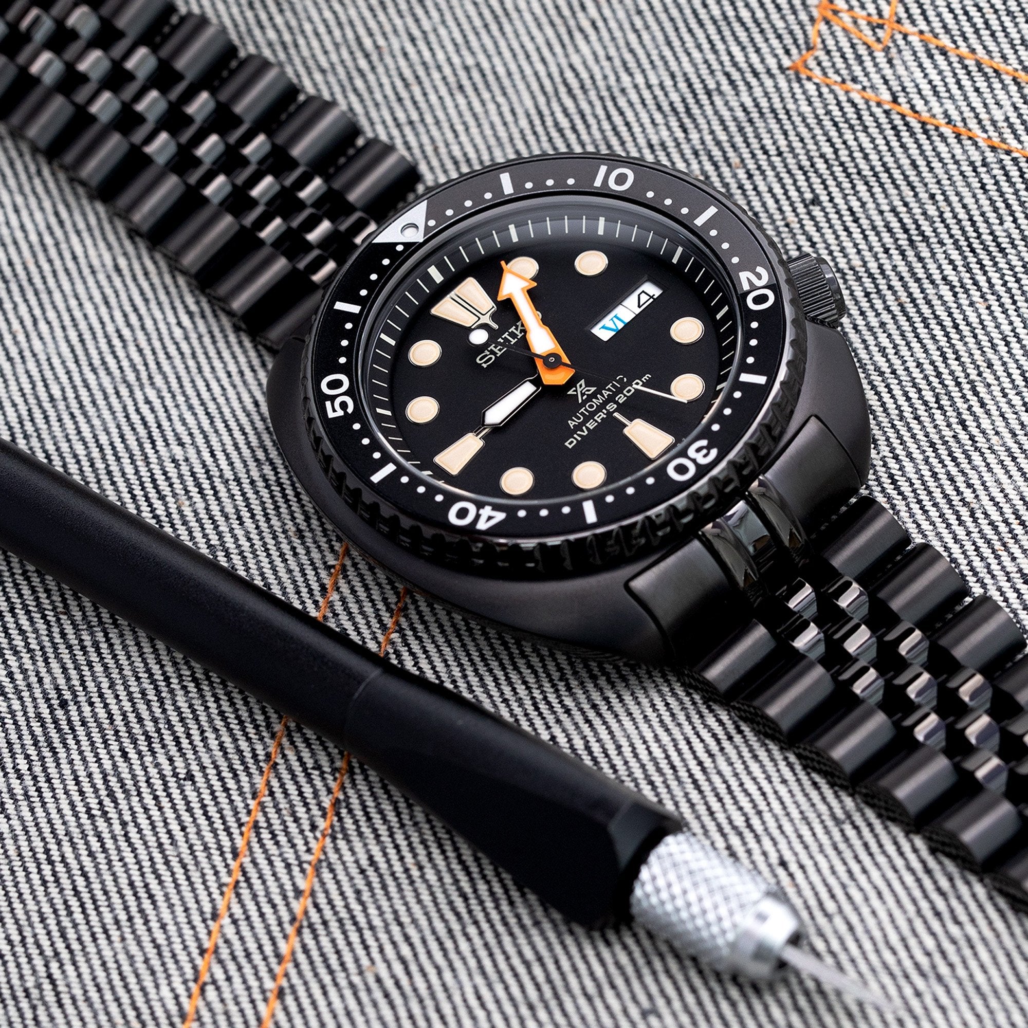 Seiko Mod Black Turtles SRPC49 Curved 