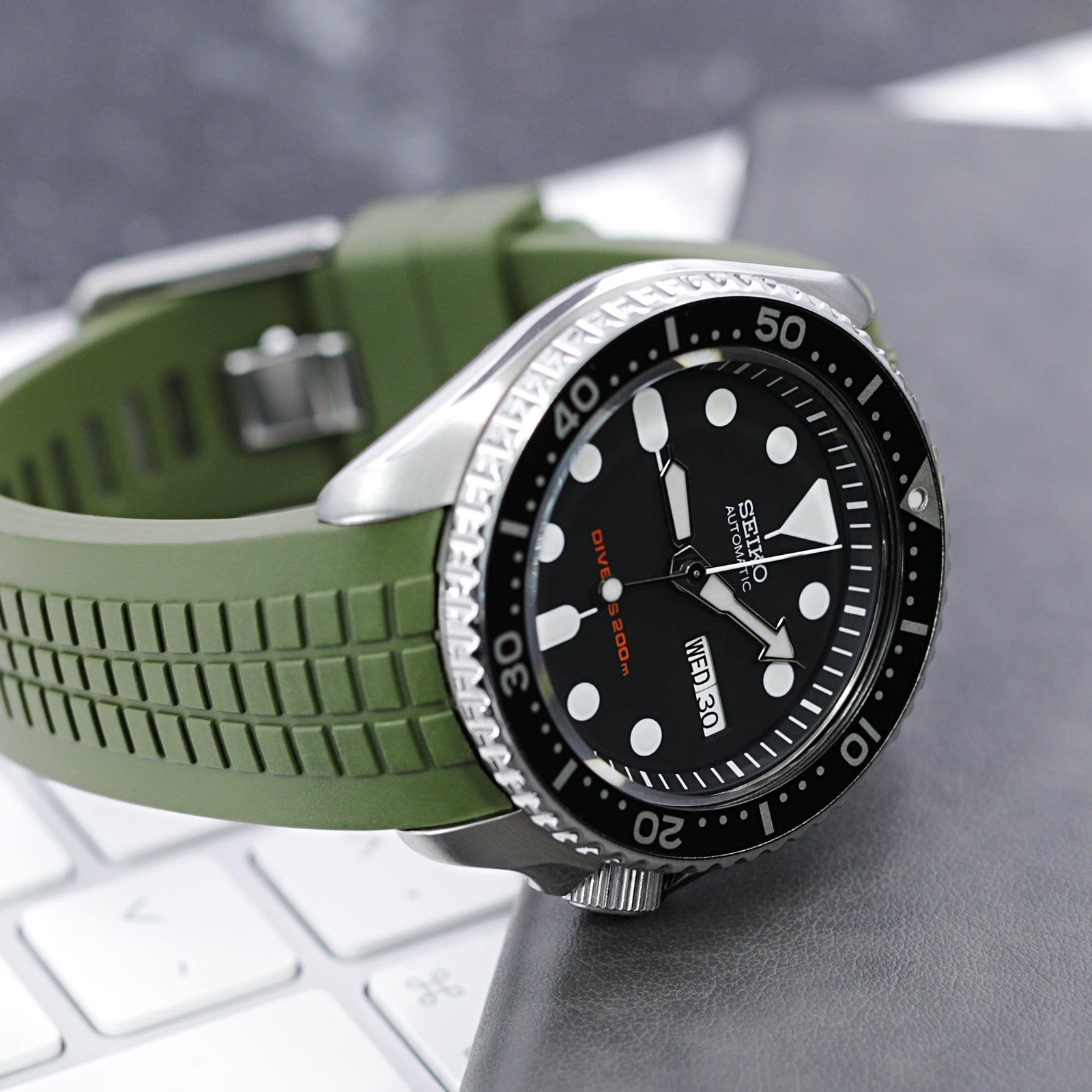 Seiko Mods, Seiko SKX007 Upgrade, Curved End Watch Bands | Strapcode