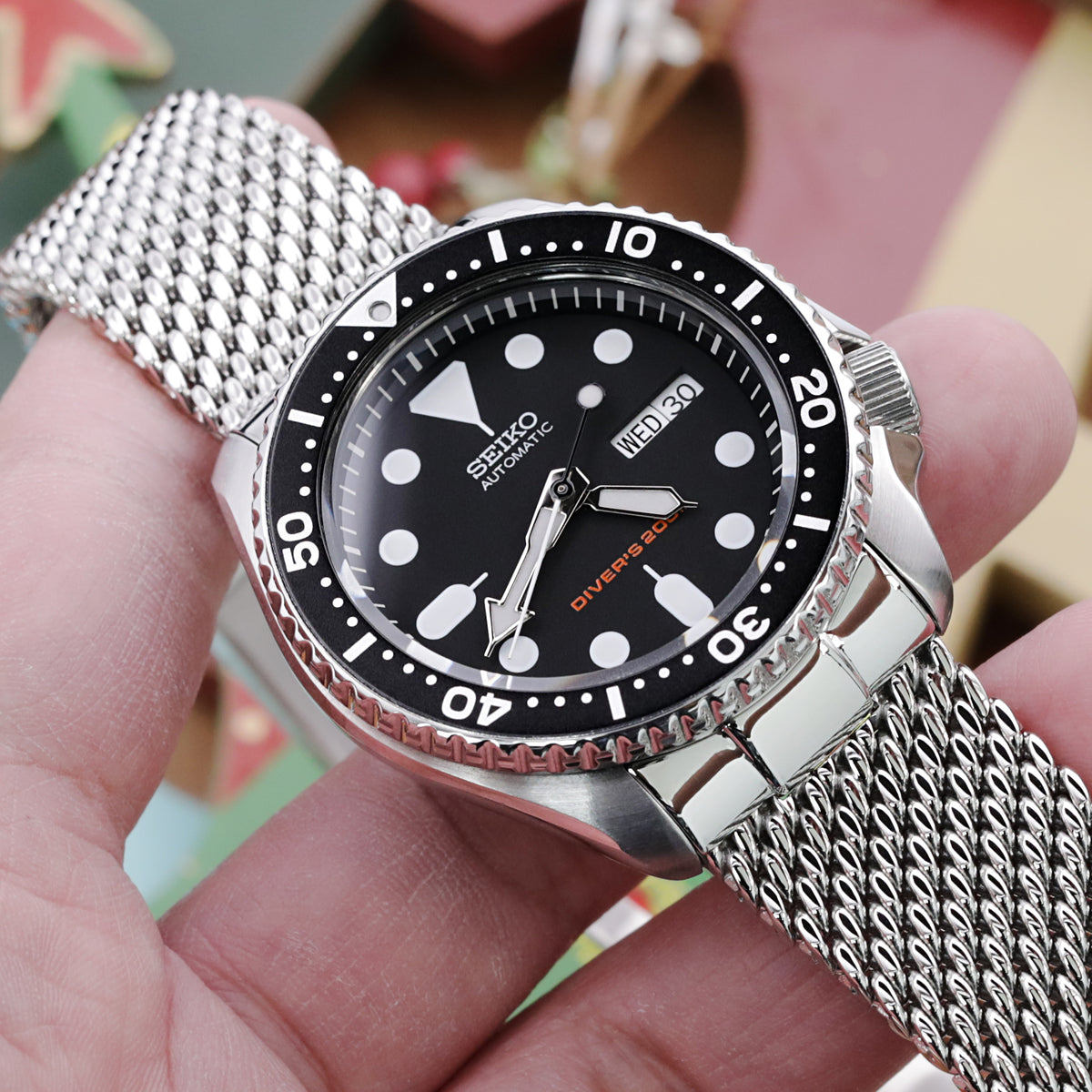 Seiko Mods, Seiko SKX007 Upgrade, Curved End Watch Bands | Strapcode– I18n  Error: Missing interpolation value 