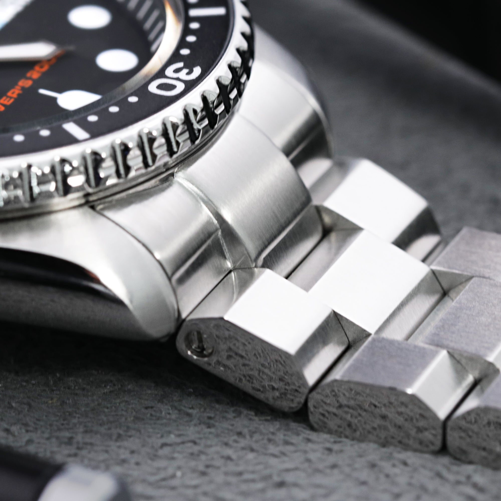 Seiko Mod SKX007 SKX009 Curved End Hexad Bracelet | Strapcode