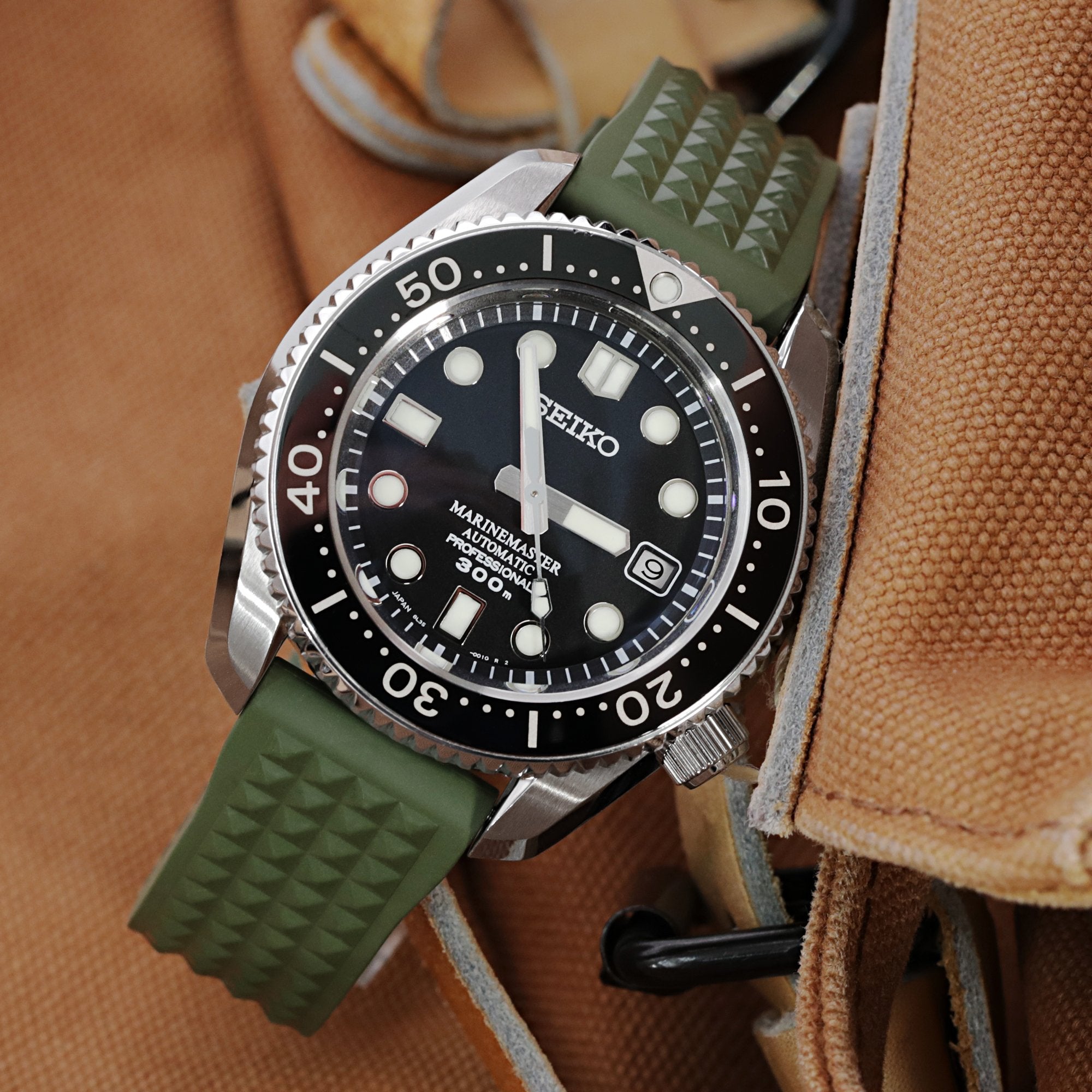 Top 73+ imagen seiko marinemaster waffle strap