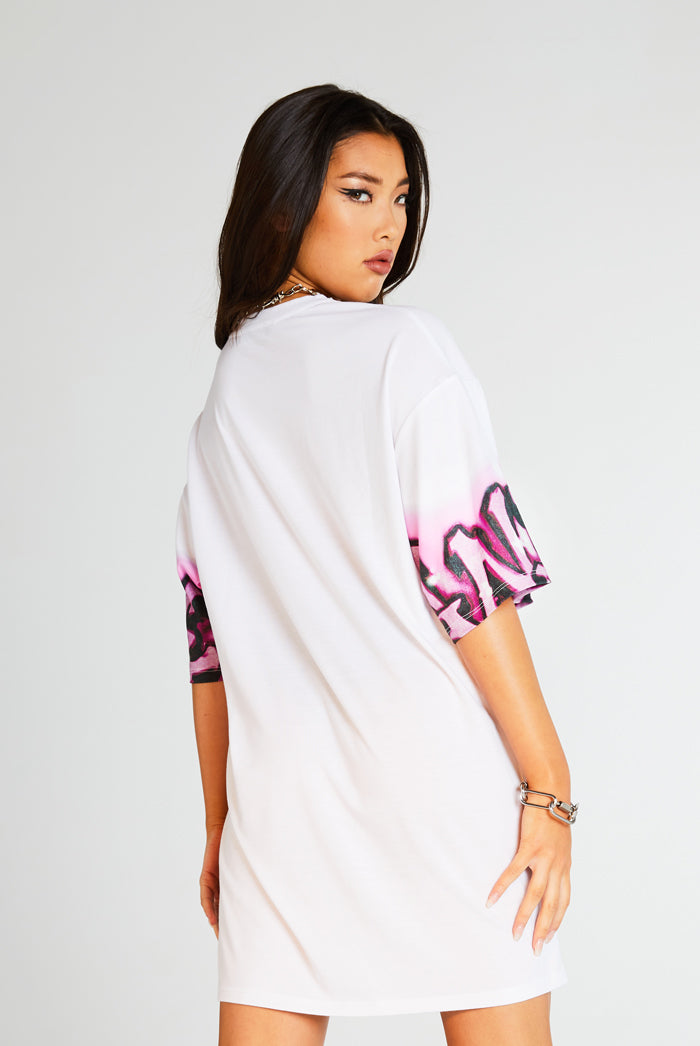 pink and white t shirt dress