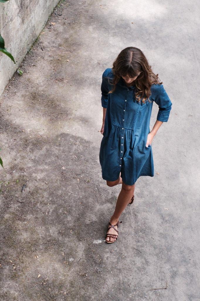 Ameri TORSO LIKE DENIM DRESS | angeloawards.com