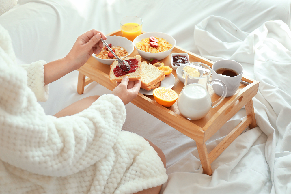 Breakfast tray with breakfast items