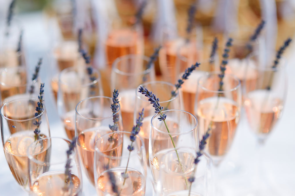 Champagne ideas for wedding