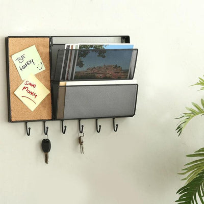 https://cdn.shopify.com/s/files/1/0023/0984/9197/products/black-mesh-metal-wall-organizer-rack-w-cork-board-key-hooks-15-inch_400x400.jpg?v=1593127843