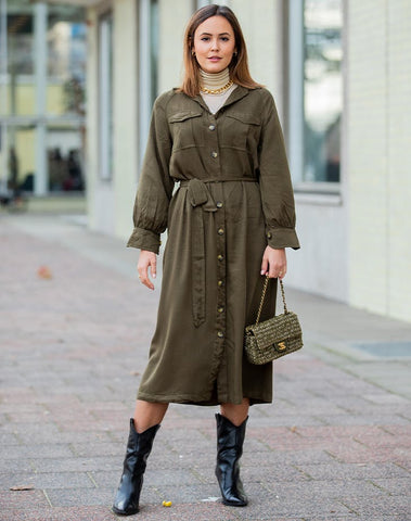 How to Wear Cowboy Boots in 2022 Like a Style Pro - PureWow