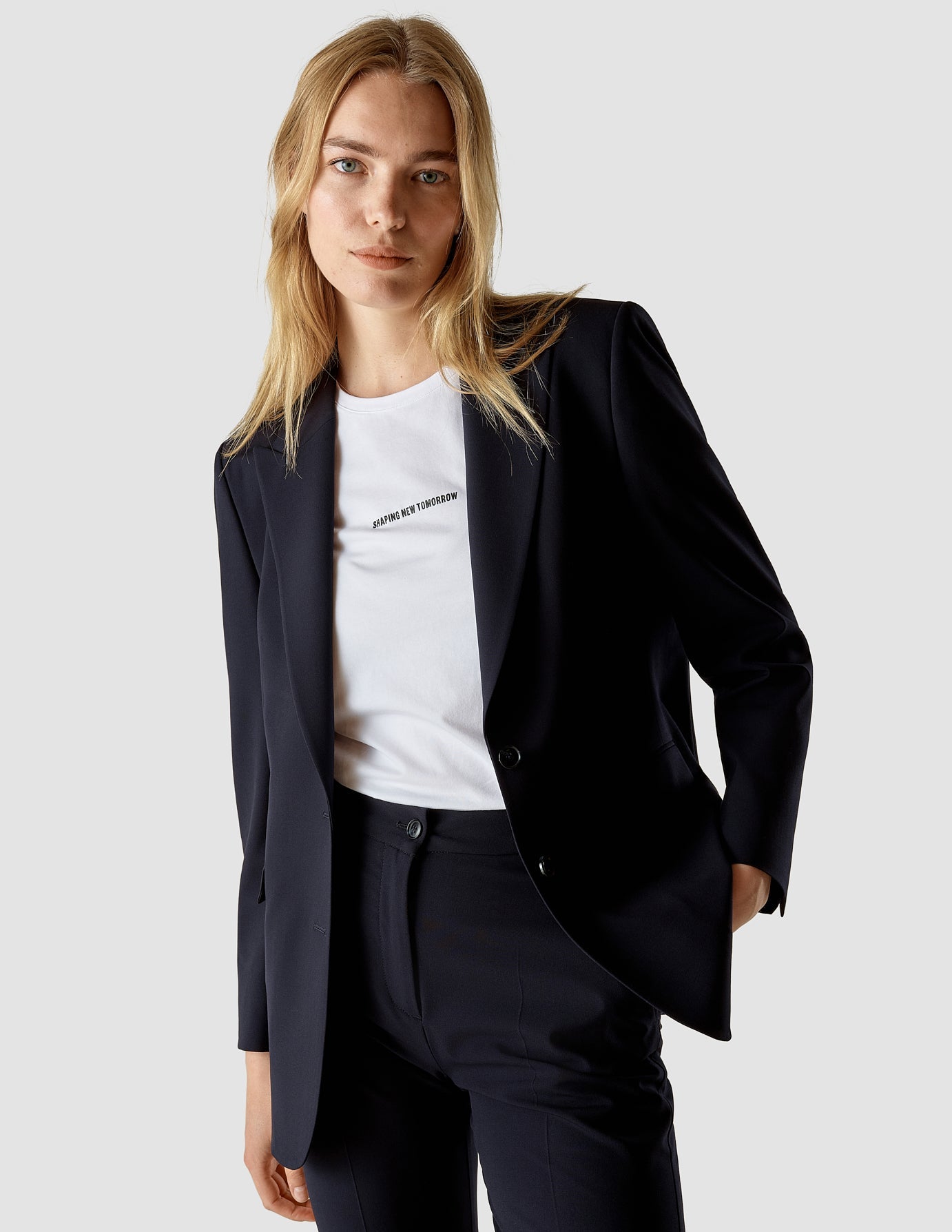 Women Essential Blazer Midnight Blue | SHAPING NEW TOMORROW