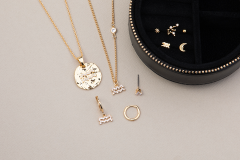 personalised-jewellery-star-sign-zodiac-jewellery
