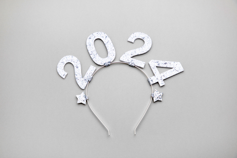 new-years-hair-accessories-2024