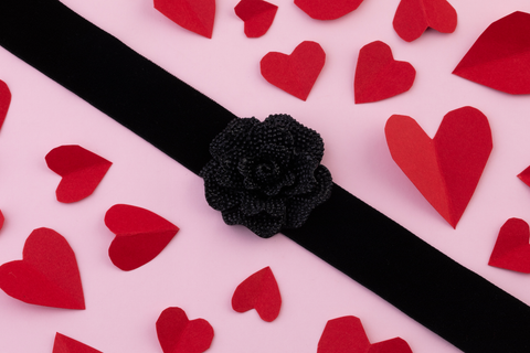 rose-jewellery-valentines-day-rosette-trend