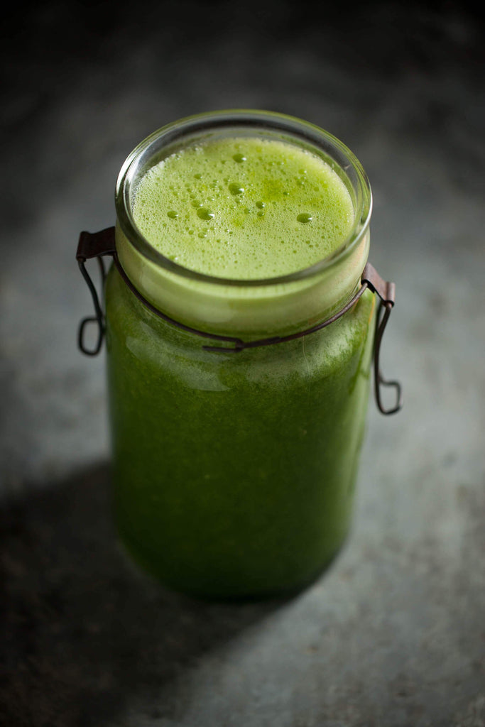 Detox Green Smoothie Recipe - The Healthy Chef