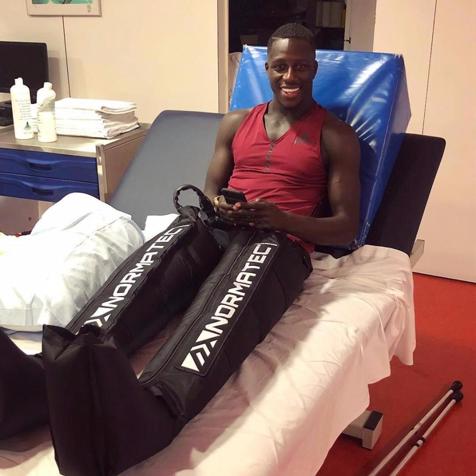 Benjamin Mendy using Normatec