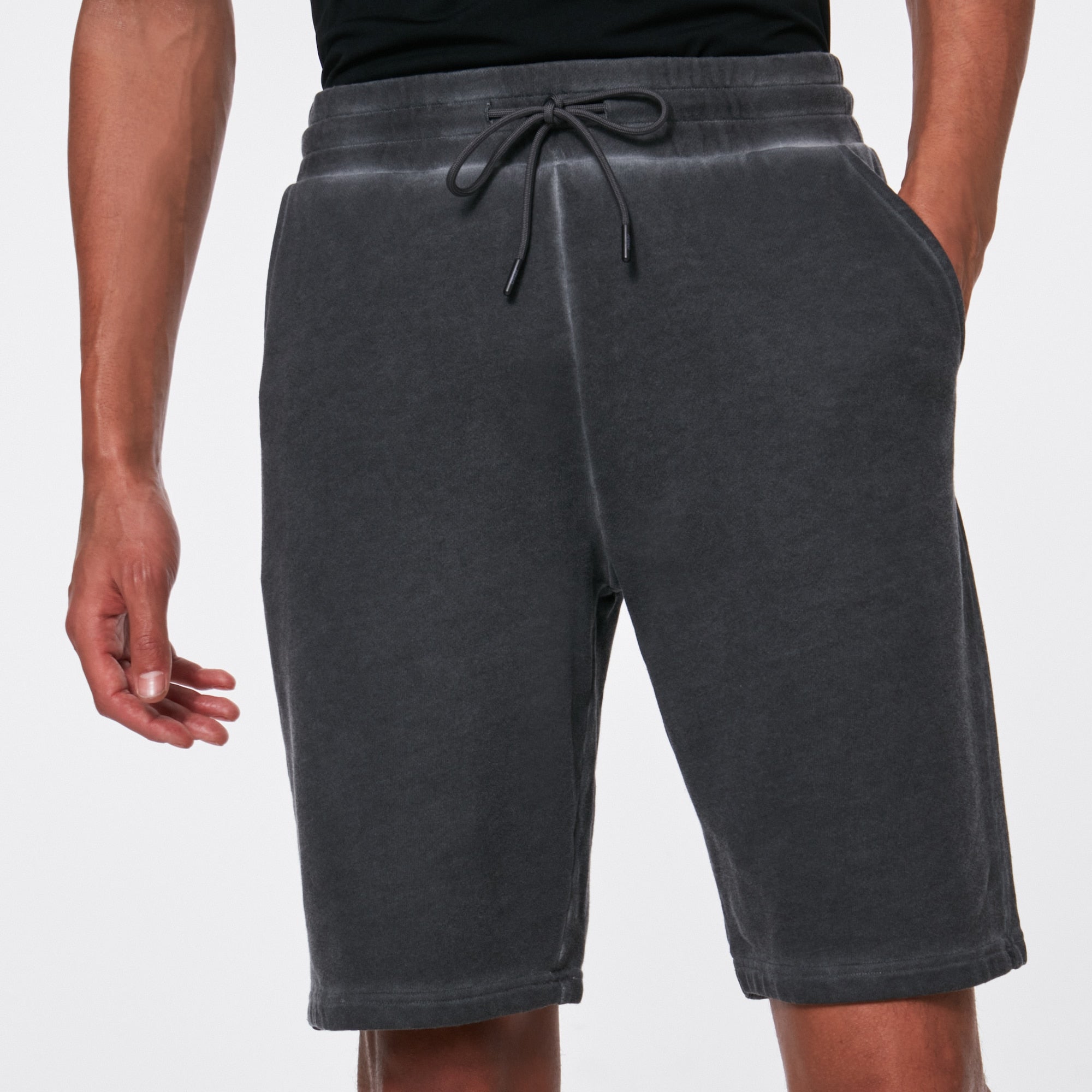 Oakley Dye Short Men Lifestyle Short – New Day Sports