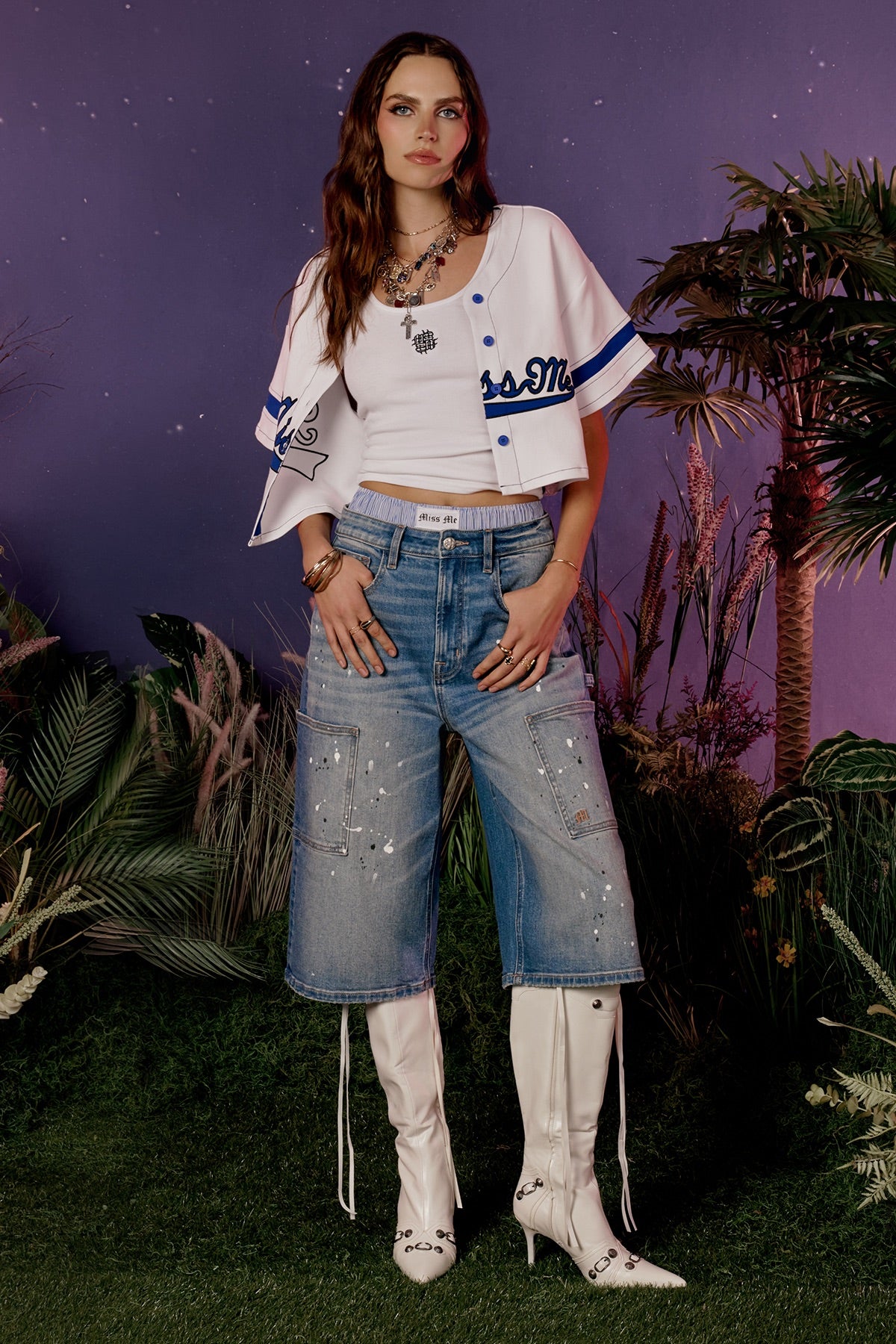 Miss Me Logan Baggy Jorts - 33 / 16" / Medium Wash In Medium Wash