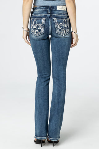 silver sequins fleur-fe-lis bootcut denim jeans outfit idea