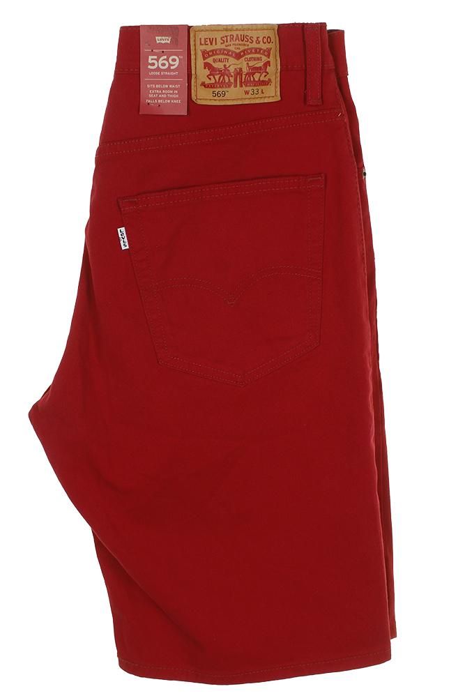 red levi shorts