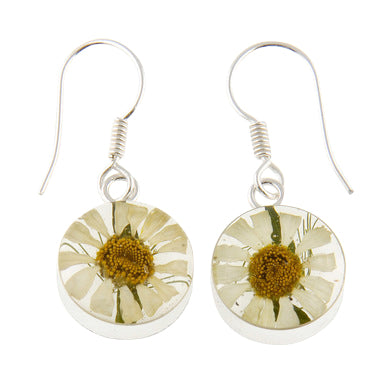 Round earrings with white flowers
