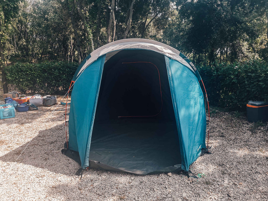 fresh and black tent