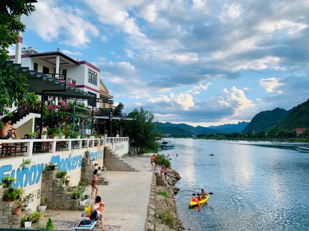 hotel phong nha