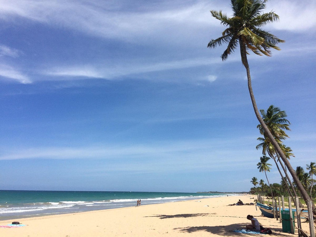 strand sri lanka