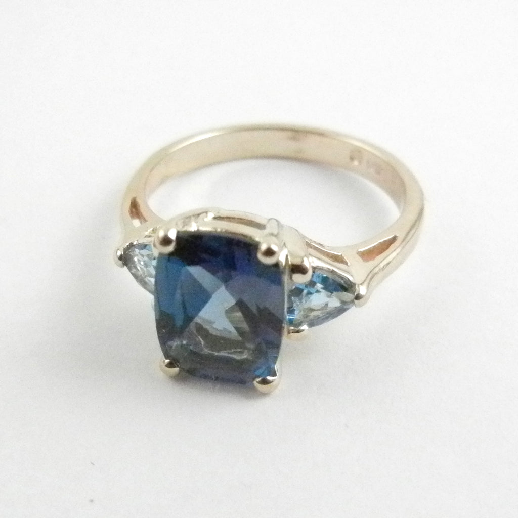 London Blue Topaz 3 Stone Ring – Gold Works USA