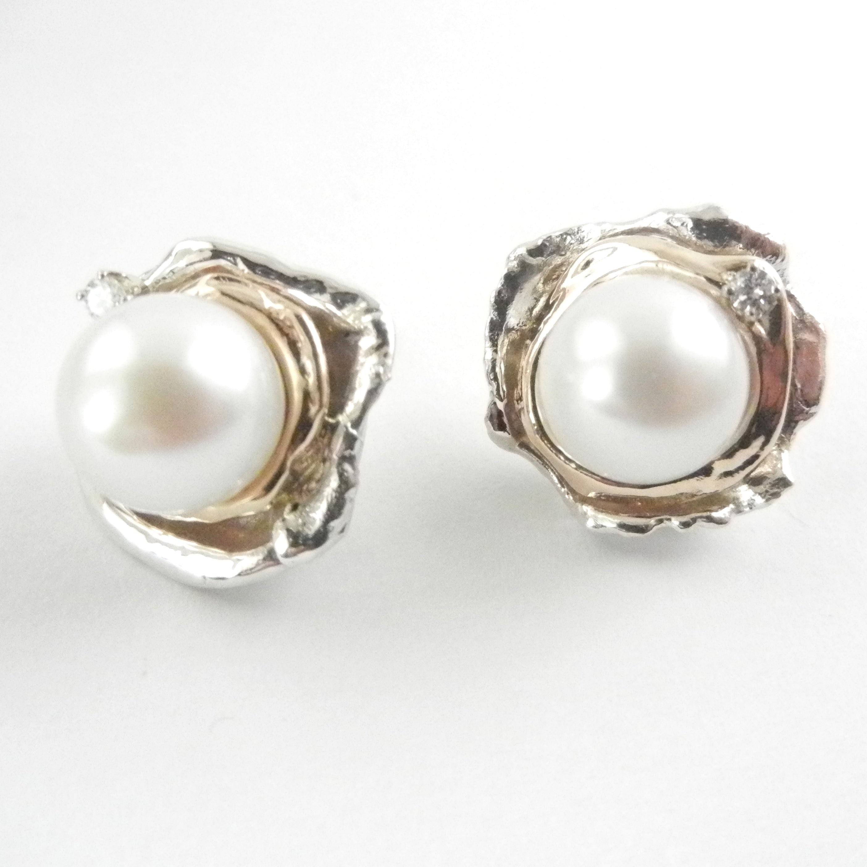 Grand Orbit White Pearl Earrings